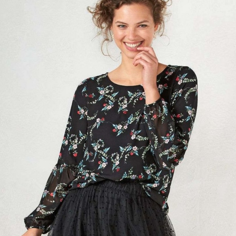 Disney’s Snow White A Collection by LC Lauren Conrad Peasant Top